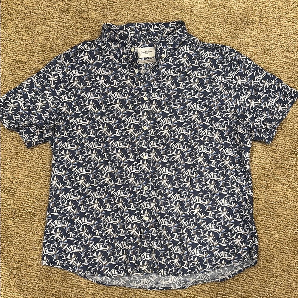 Goodfellow Navy and White Graphic Button Down Shirt XXL